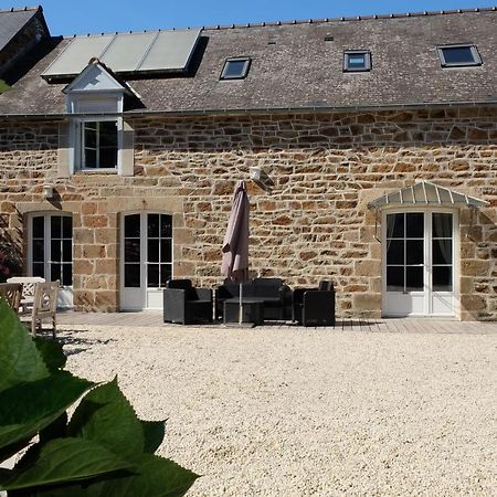 Le Logis De Mordreuc Apartment Pleudihen-sur-Rance Екстериор снимка